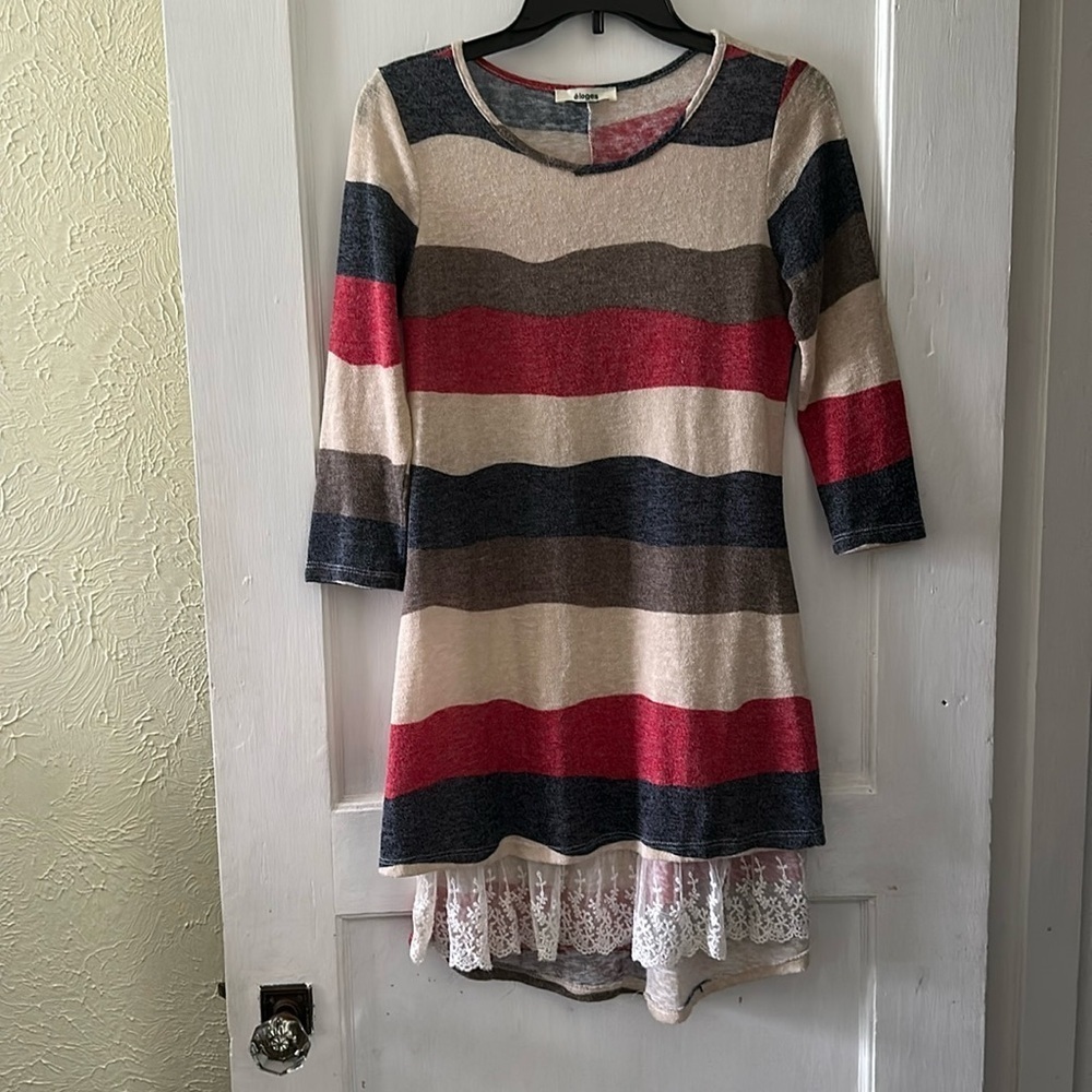 Eloges Boho Multicolored Longline 3/4 sleeve Lightweight Top